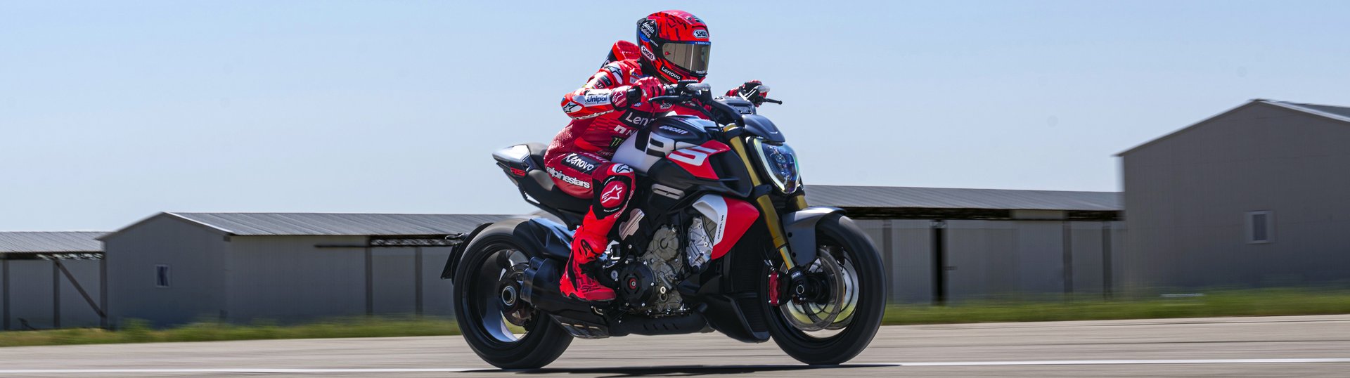 Diavel V4 RS Slide 4