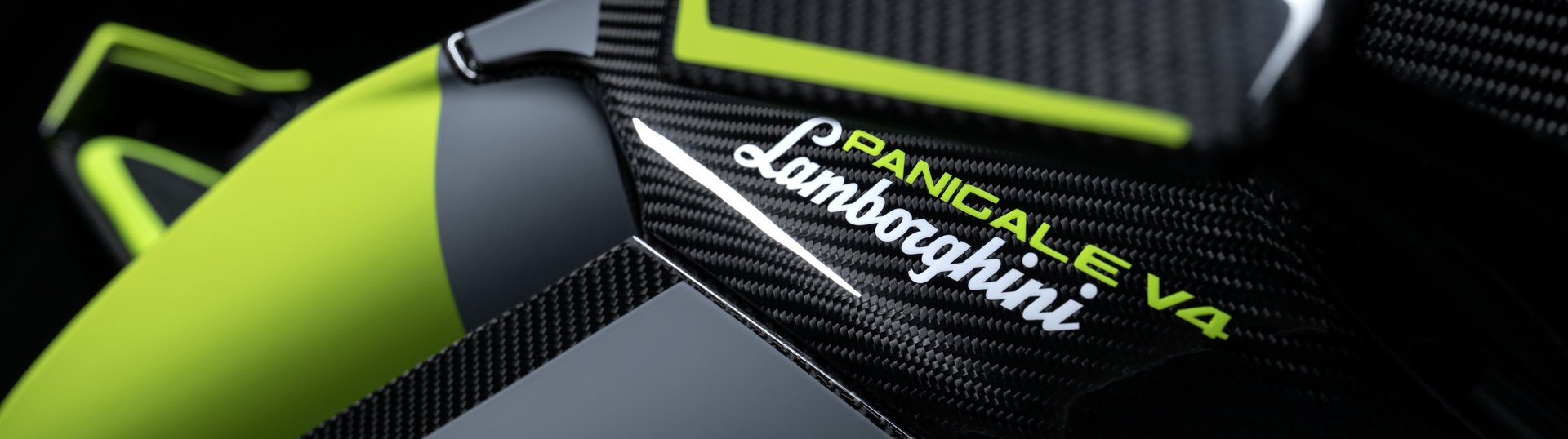 Panigale V4 Lamborghini 7G Slide 1