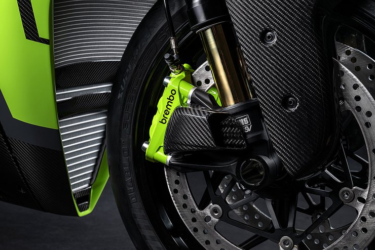 Panigale V4 Lamborghini 7G Slide 2