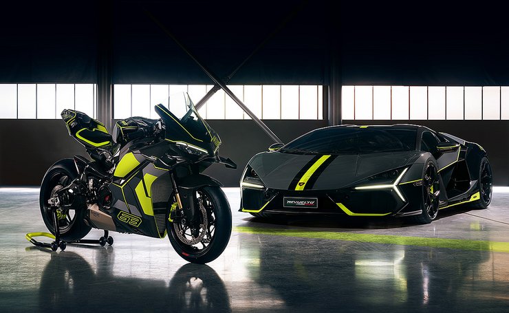 Panigale V4 Lamborghini 7G Slide 0